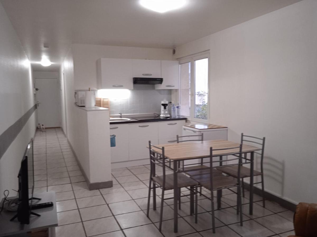 Le Chauvinois Apartamento Chauvigny Exterior foto