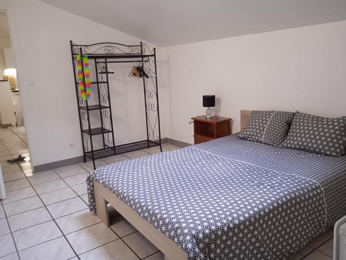 Le Chauvinois Apartamento Chauvigny Exterior foto